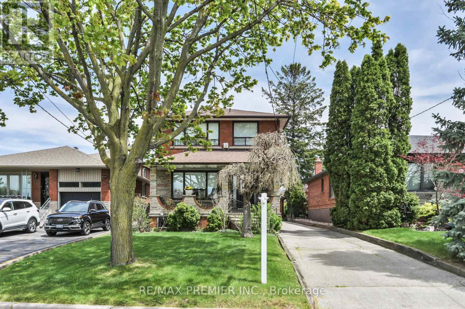 MLS® listing #29947022 for sale located at 81 MACLEOD STREET
