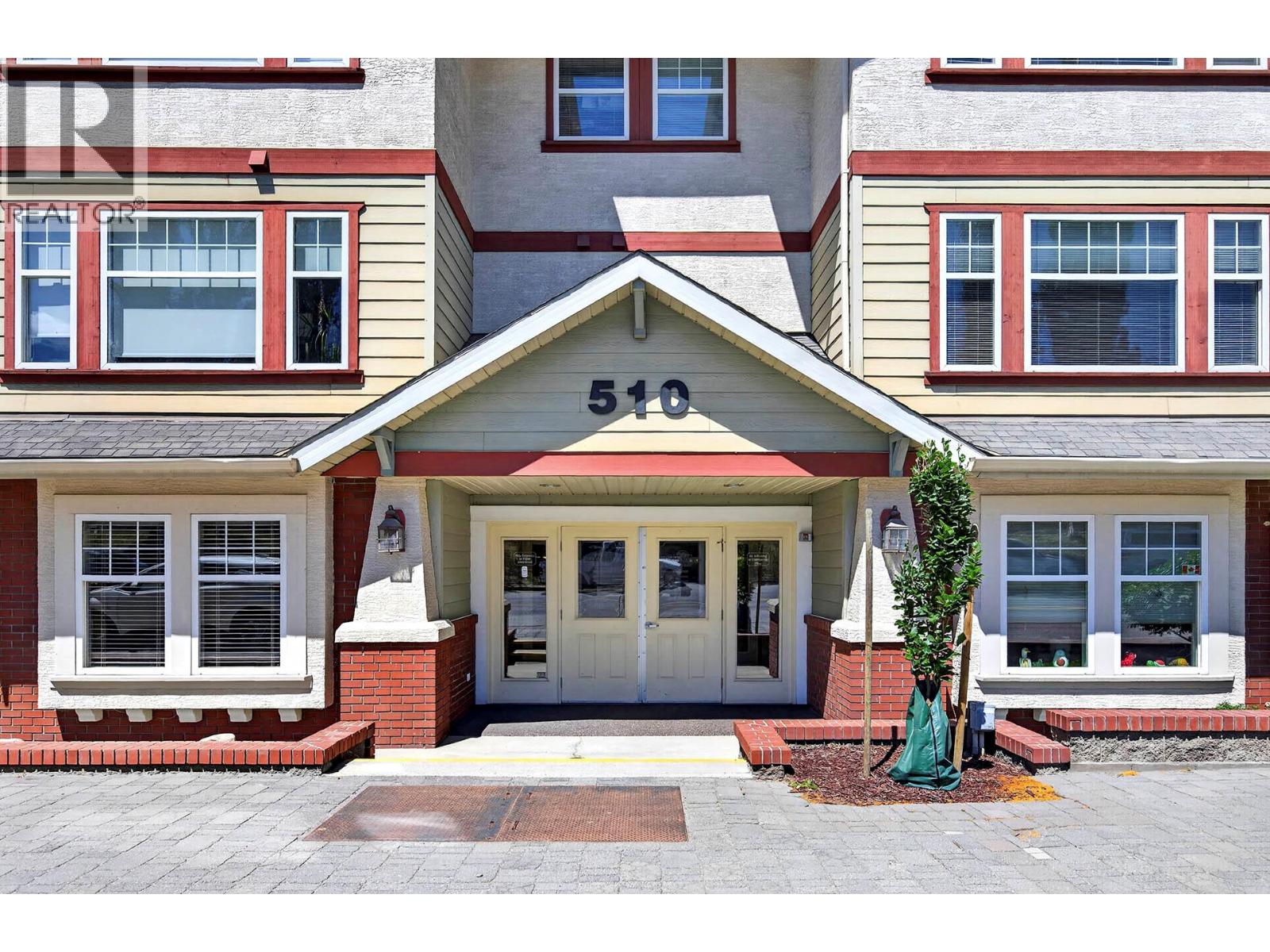 MLS® listing #29948119 for sale located at 510 Lorne Street Unit# 102