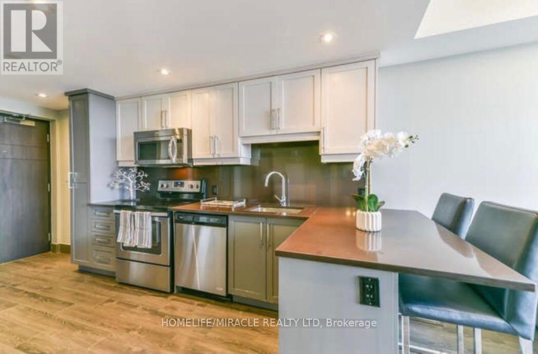 MLS® listing #29950027 for sale located at N-808 - 330 PHILLIP STREET