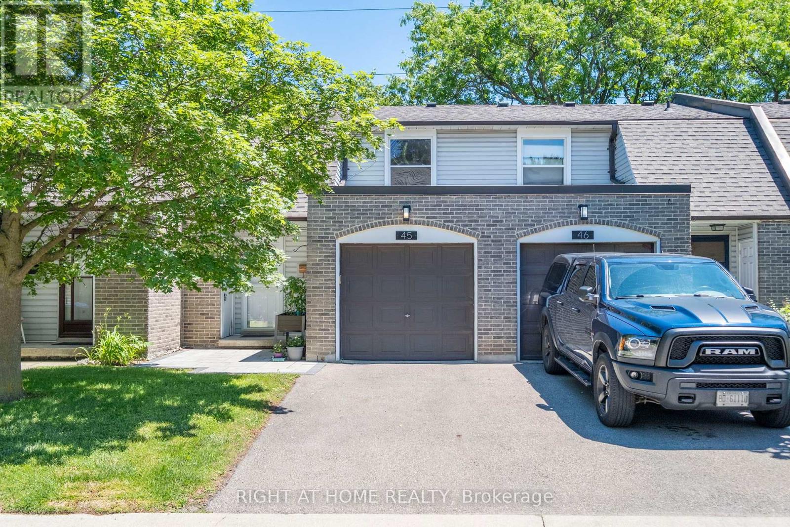 MLS® listing #29950651 for sale located at 45 - 2440 BROMSGROVE ROAD