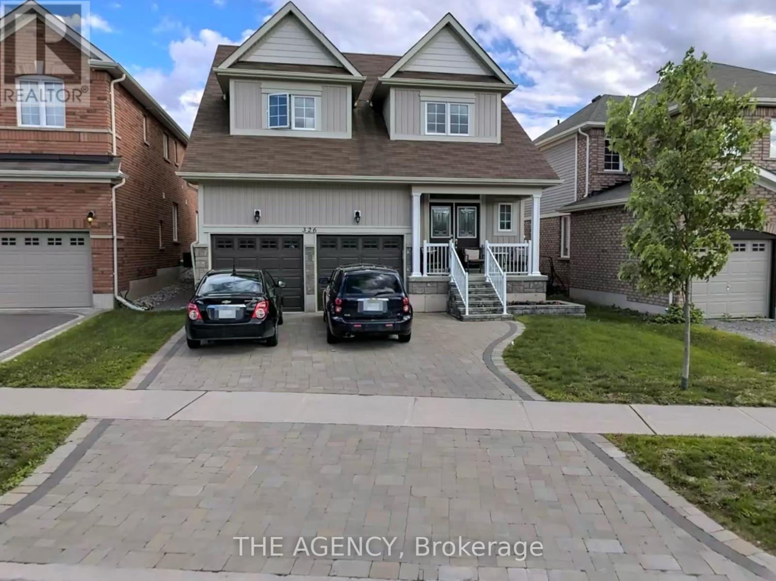 MLS® listing #29950671 for sale located at UPPER - 326 CHANDLER CRESCENT