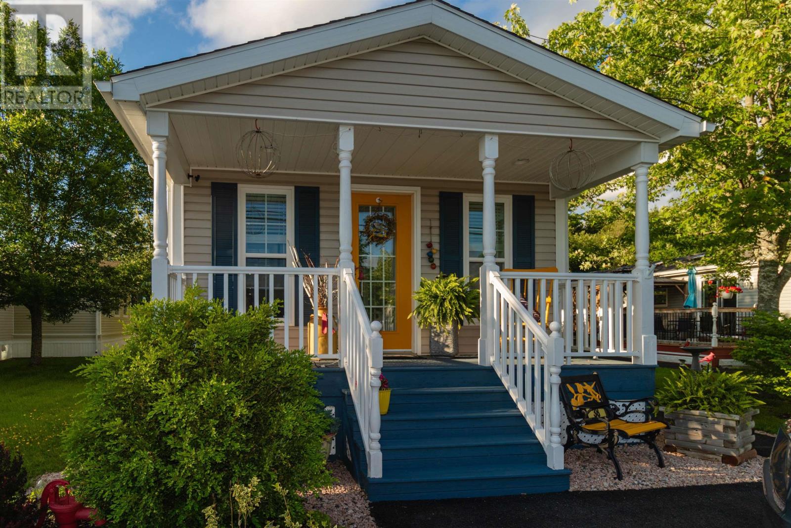 MLS® listing #29950722 for sale located at 38 Irven Drive