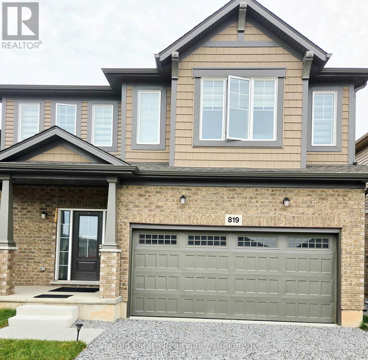 MLS® listing #29950847 for sale located at 819 BRADFORD AVENUE
