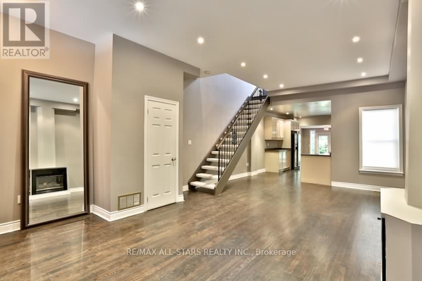 MLS® listing #29950897 for sale located at 68 MACPHERSON AVENUE