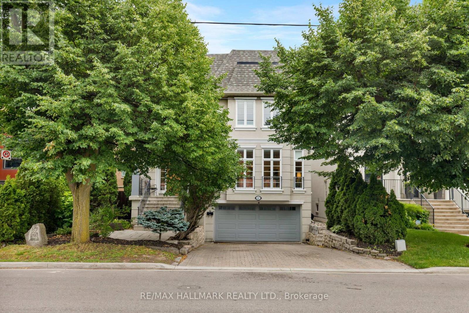 MLS® listing #29951357 for sale located at 367 BROOKE AVENUE