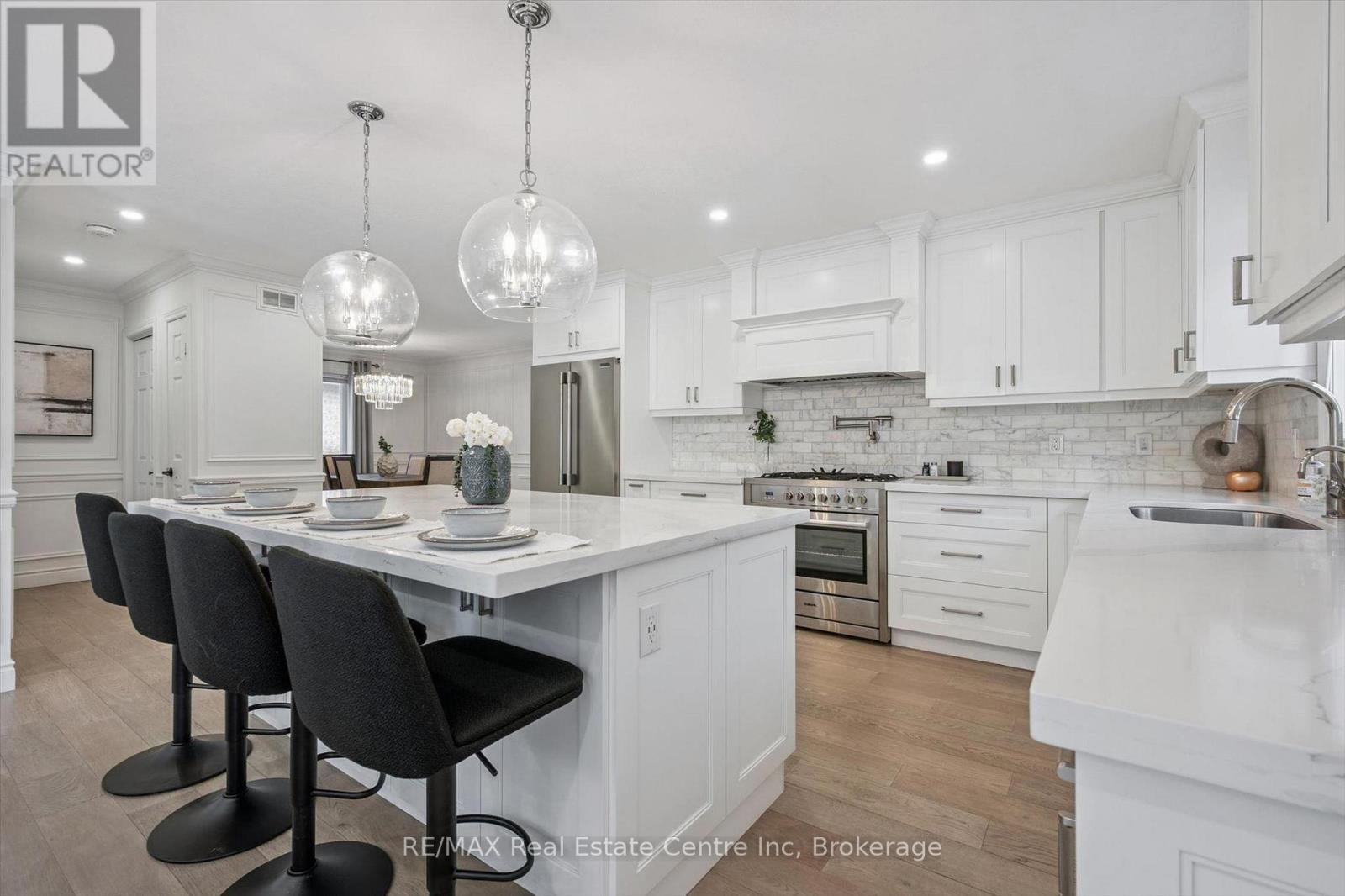 MLS® listing #29951648 for sale located at 18 KEYS CRESCENT
