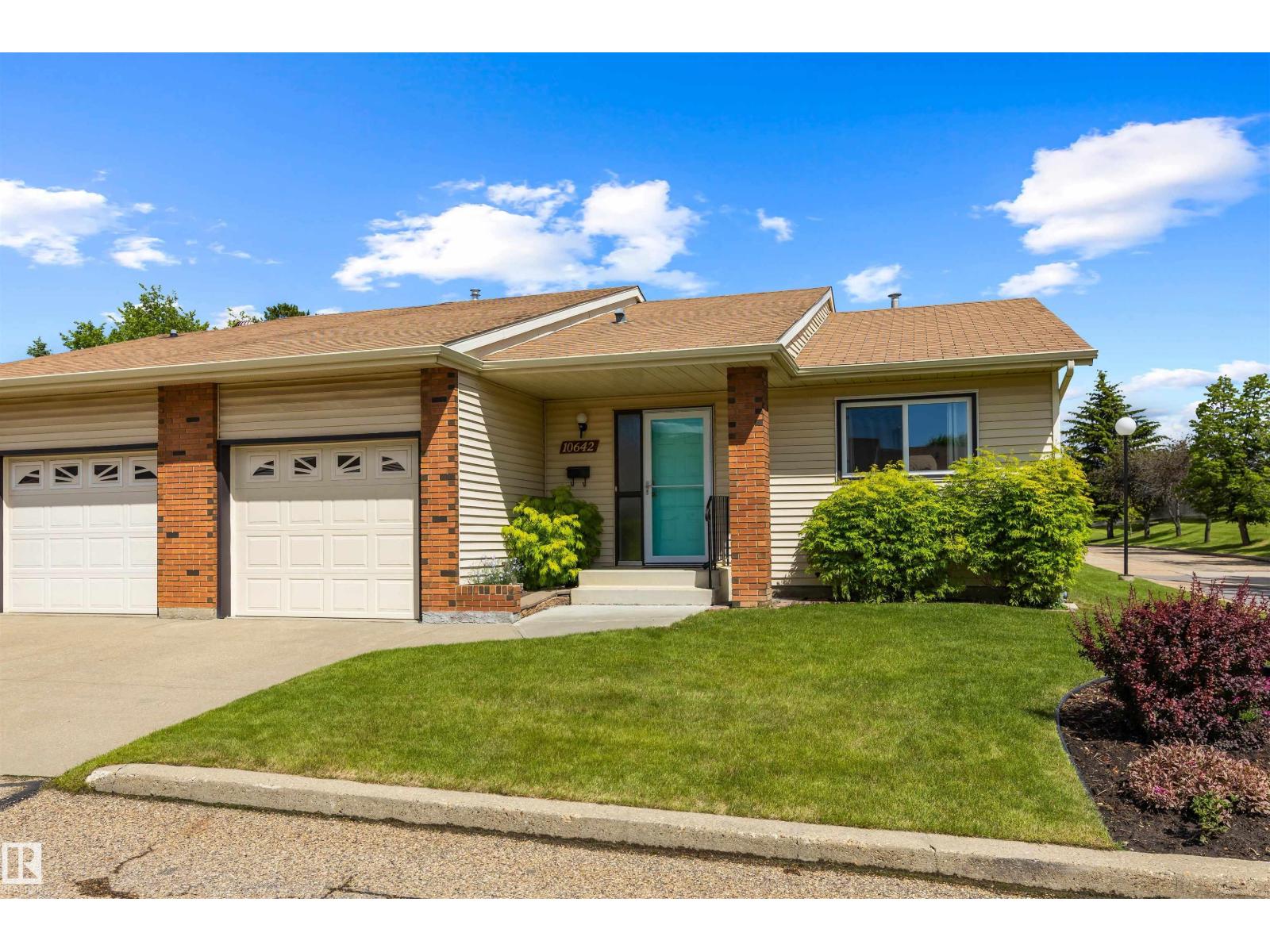 MLS® listing #29954486 for sale located at 10642 153 AV NW