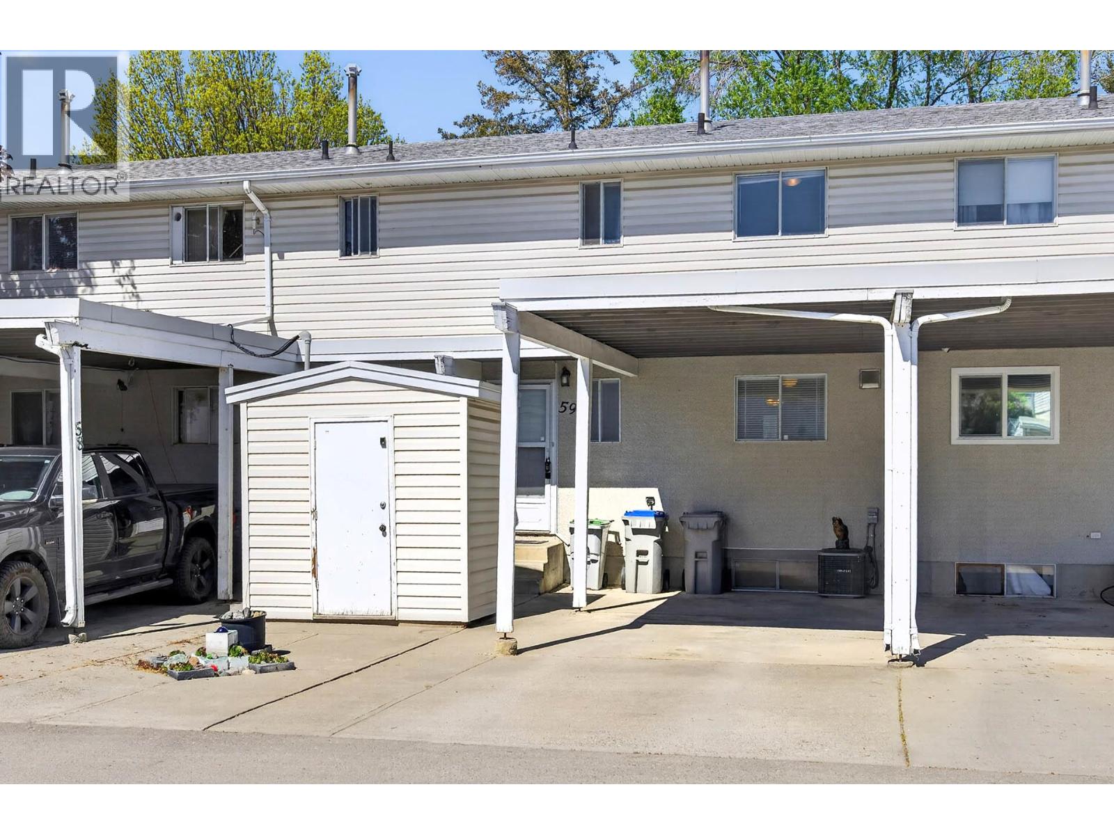 MLS® listing #29954576 for sale located at 800 Southill Street Unit# 59