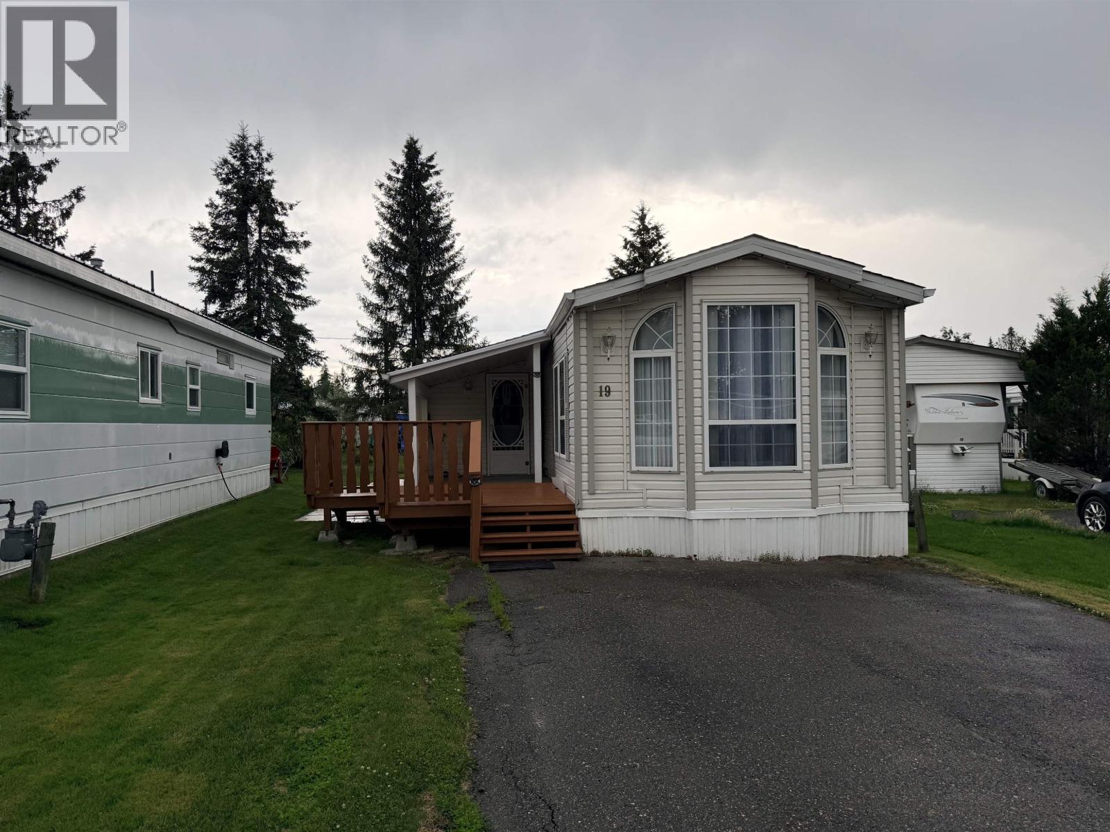 MLS® listing #29956175 for sale located at 19 7817 S 97 HIGHWAY HIGHWAY