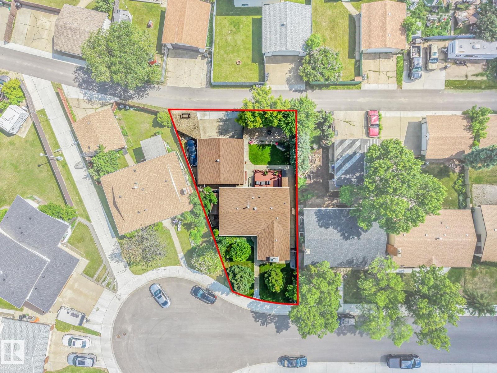 MLS® listing #29956409 for sale located at 17237 104 ST NW