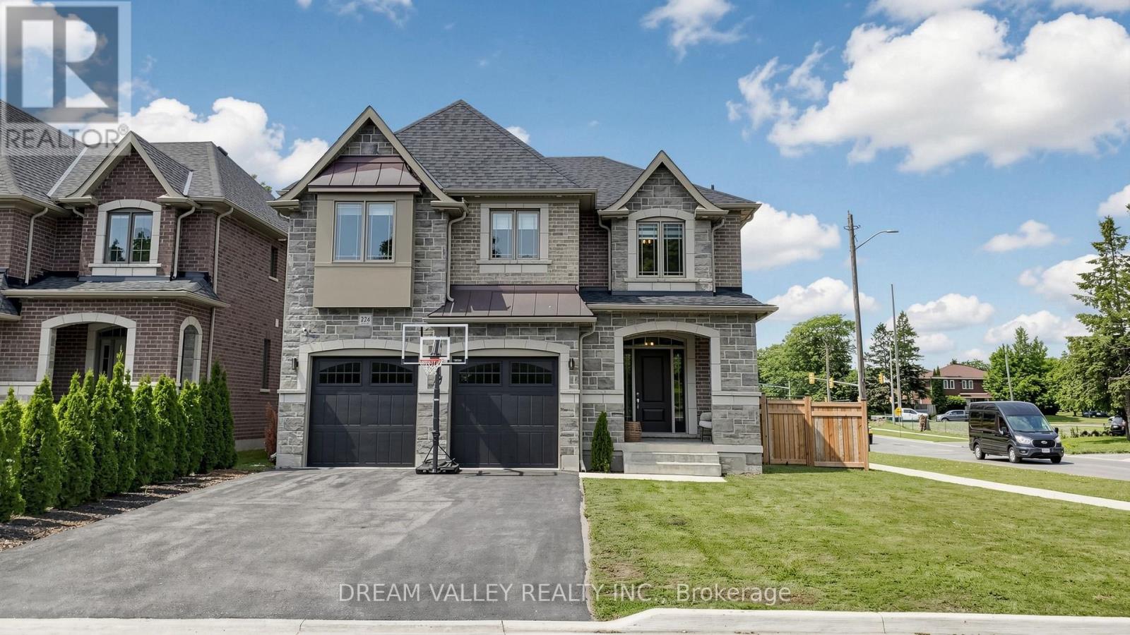 MLS® listing #29956521 for sale located at 224 SEVERN STREET