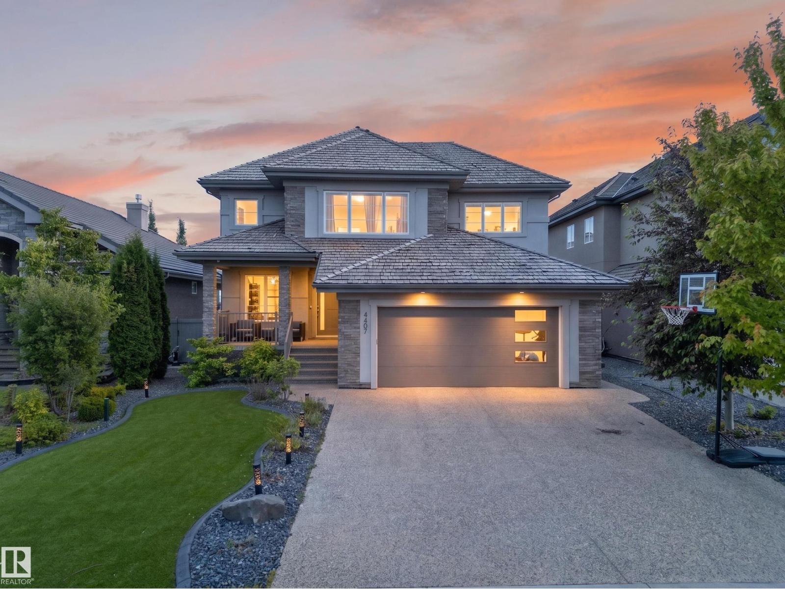 MLS® listing #29956543 for sale located at 2273 WARRY LO SW