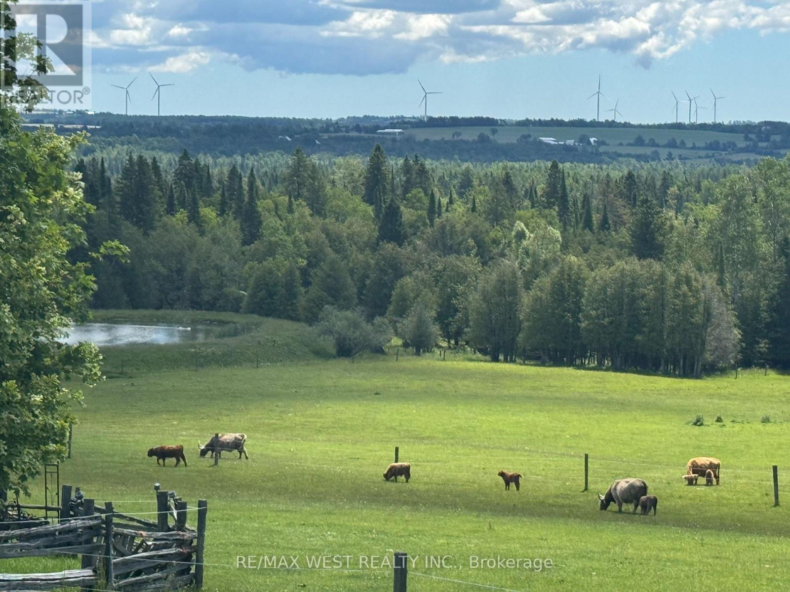 MLS® listing #29956991 for sale located at 423 FLEETWOOD ROAD