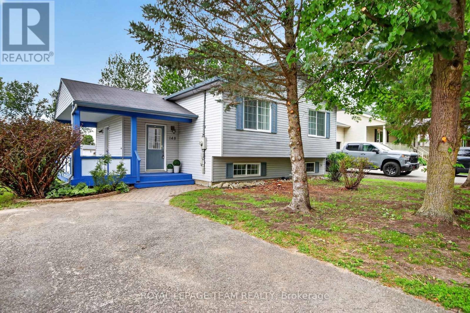 MLS® listing #29957557 for sale located at 148 CHARLOTTE STREET