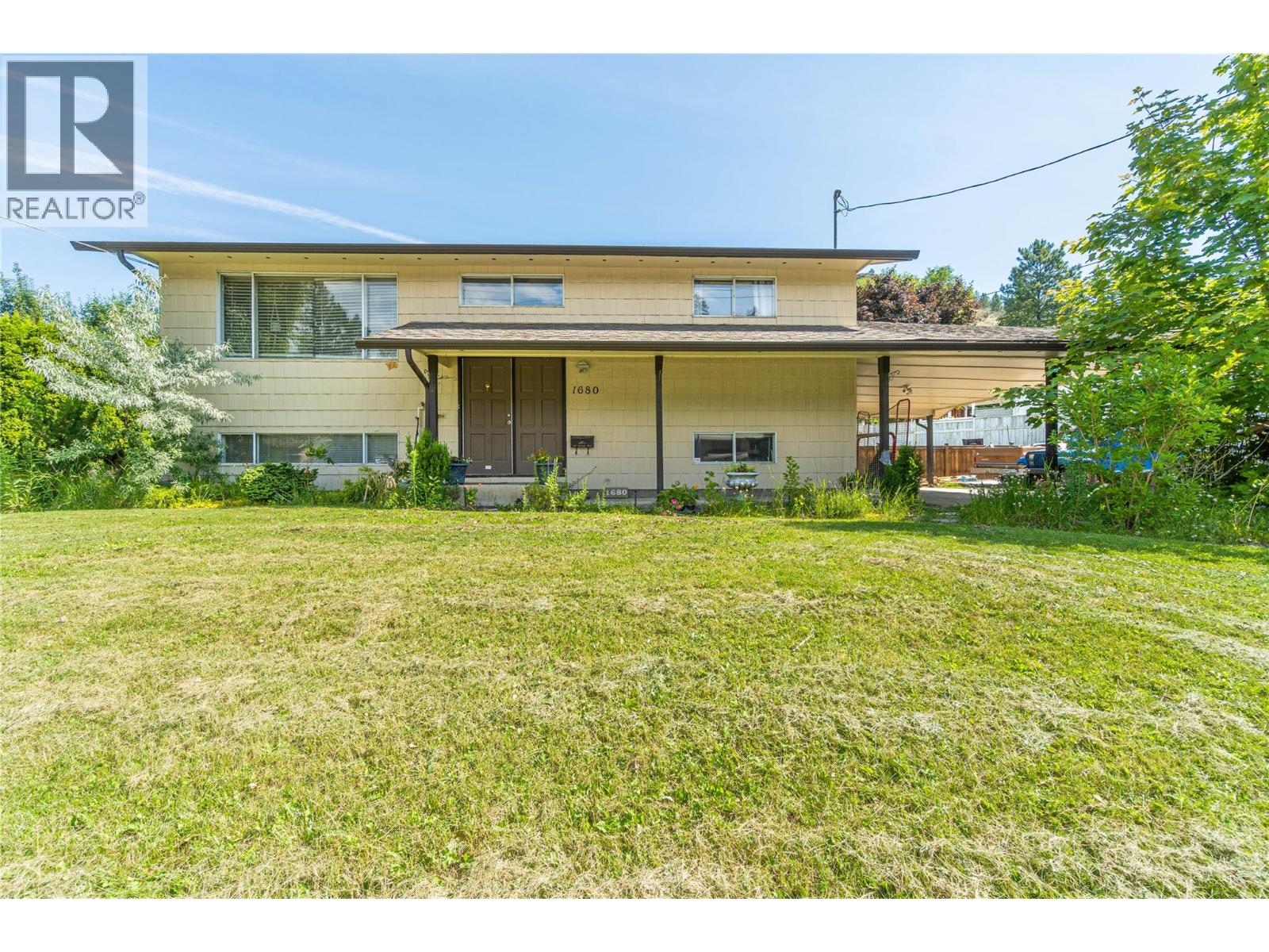 MLS® listing #29957757 for sale located at 1680 Mt. Dufferin Drive