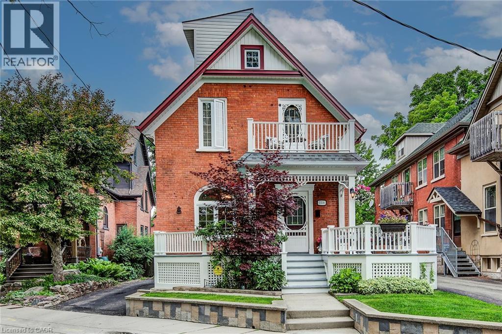 MLS® listing #29957800 for sale located at 138 S WATER Street S