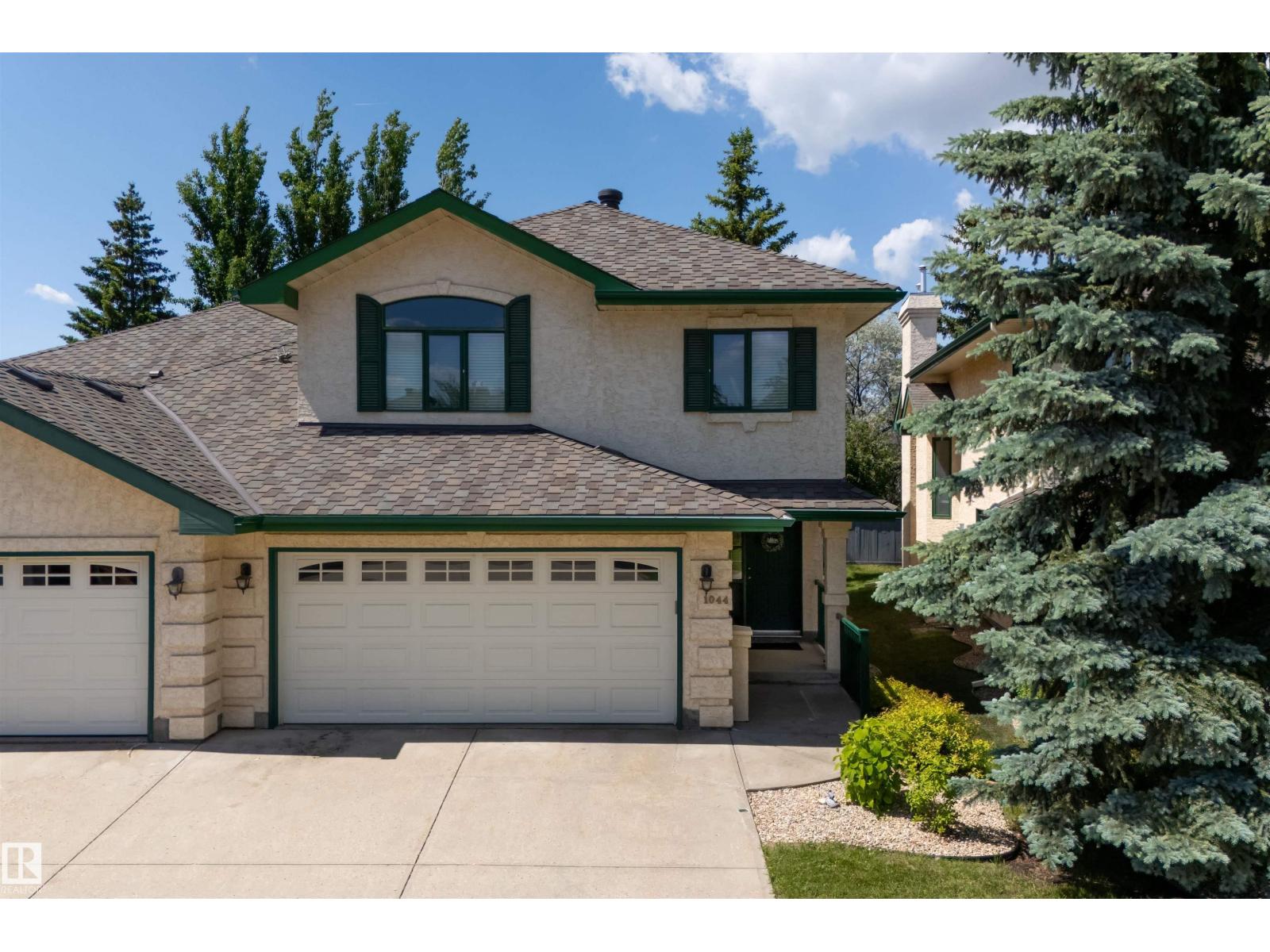 MLS® listing #29957972 for sale located at 1044 CARTER CREST RD NW