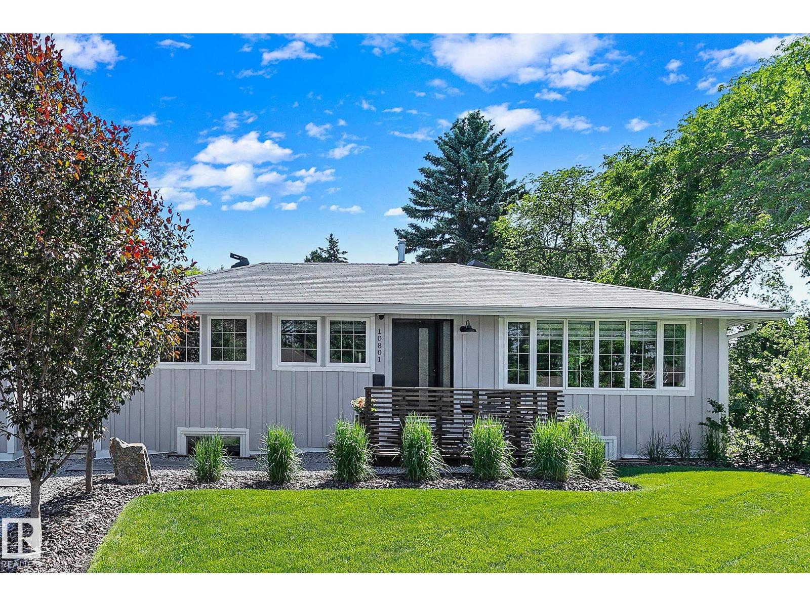 MLS® listing #29958986 for sale located at 10801 137 ST NW
