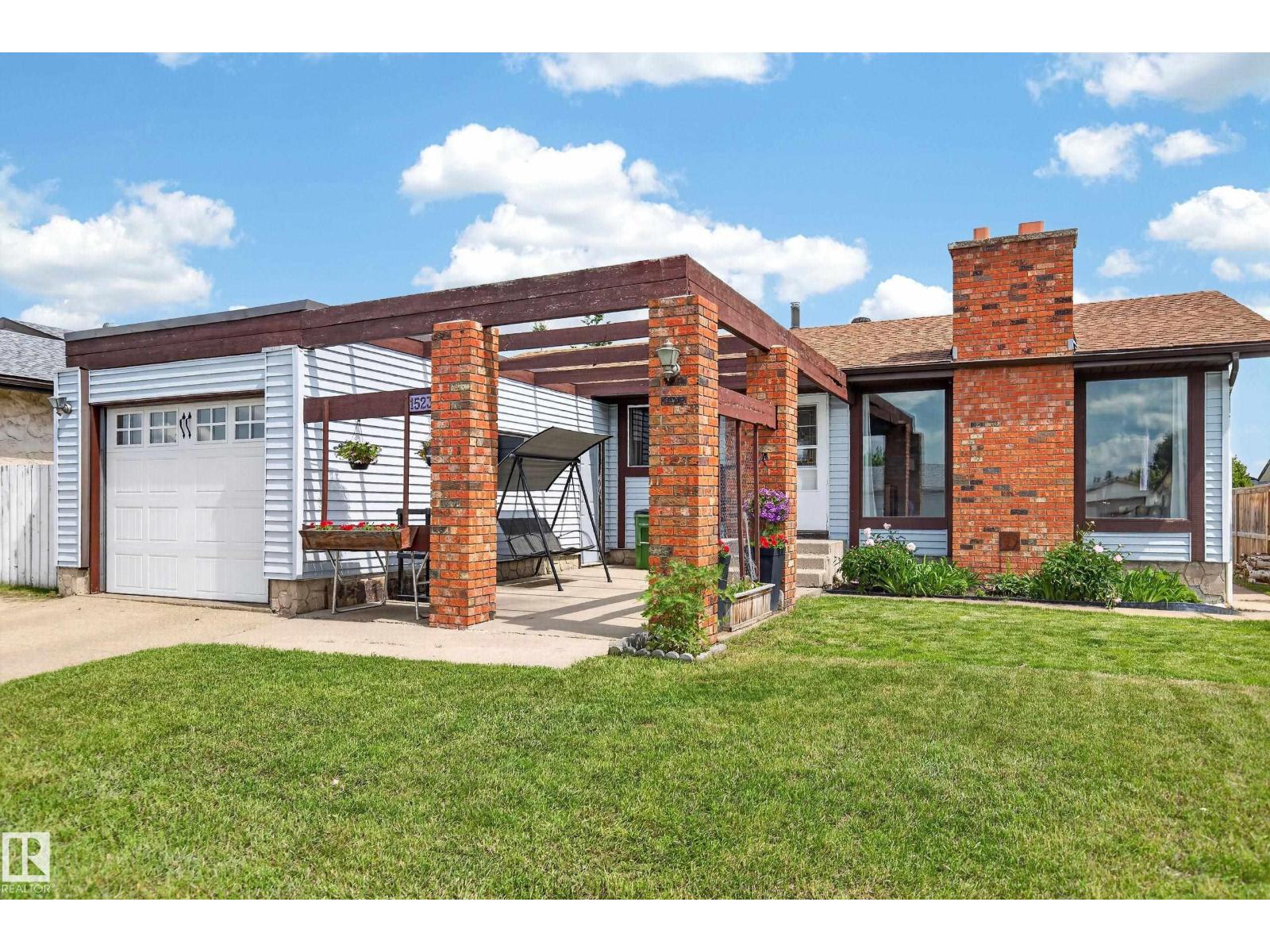 MLS® listing #29961894 for sale located at 15231 117 ST NW