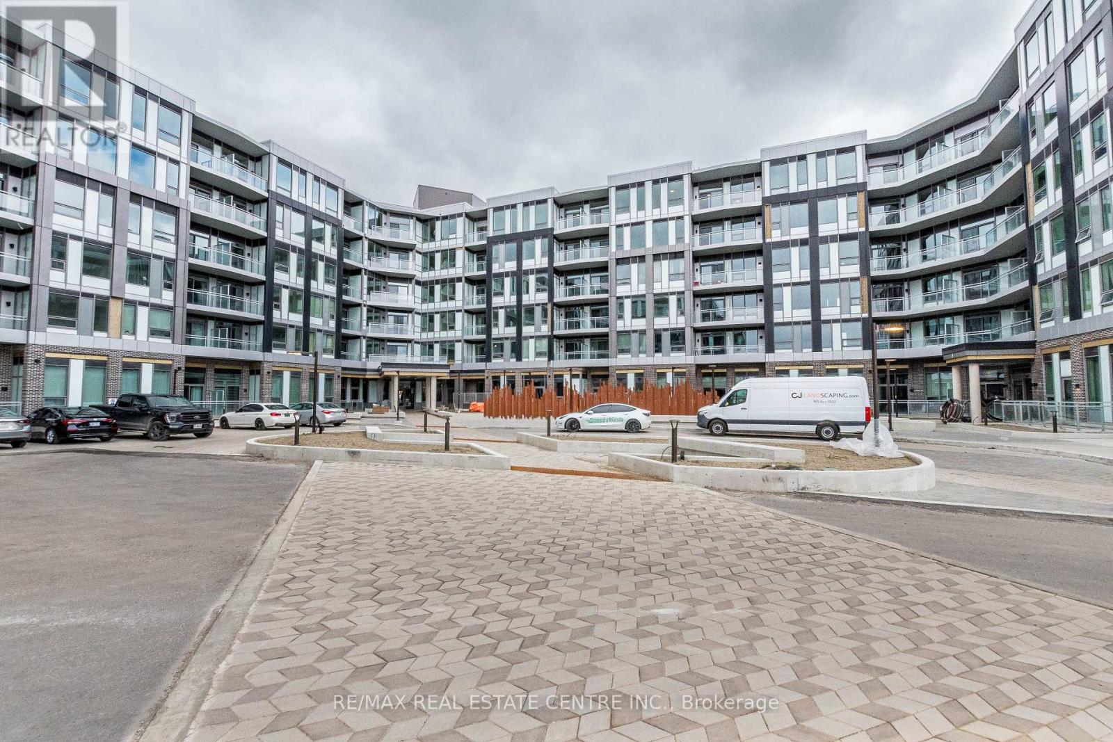 MLS® listing #29962350 for sale located at 111 - 2501 SAW WHET BOULEVARD E