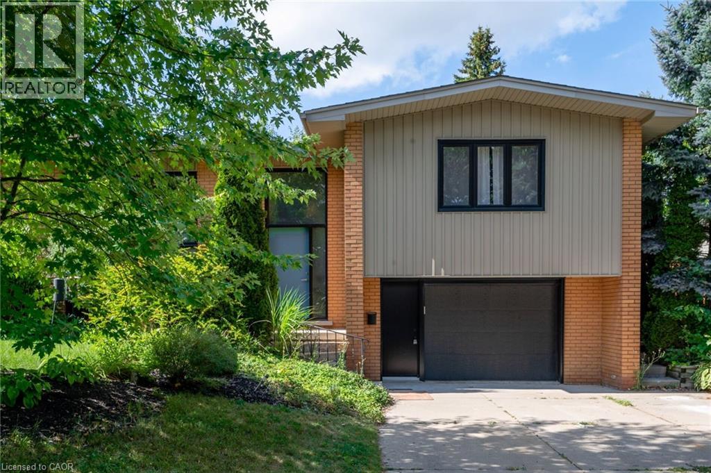 MLS® listing #29962370 for sale located at 58 CYPRUS Drive Unit# Lower