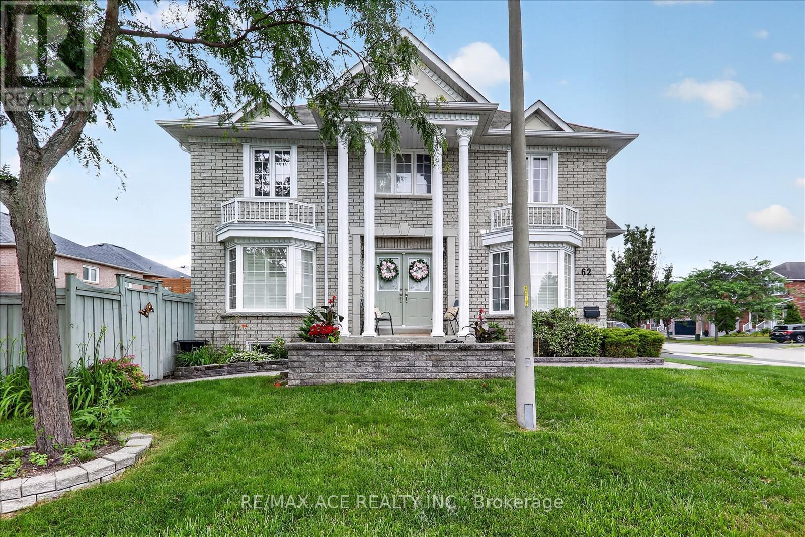 MLS® listing #29962602 for sale located at 62 DENT STREET