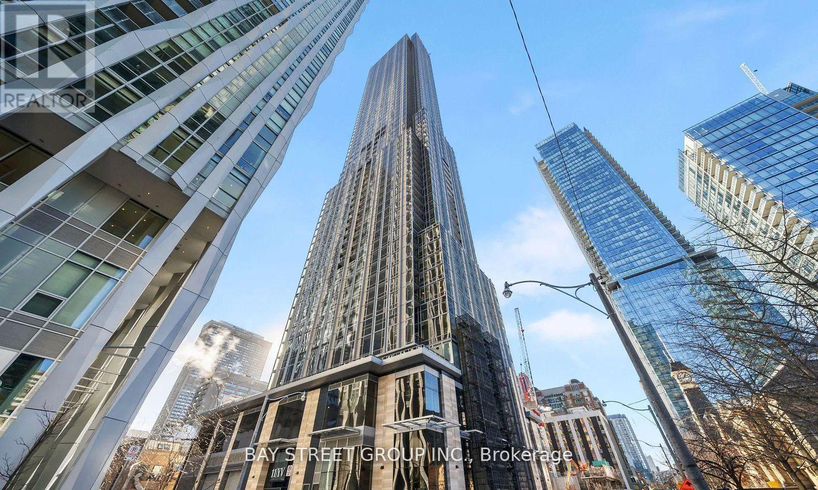 MLS® listing #29962680 for sale located at 6006 - 11 YORKVILLE AVENUE