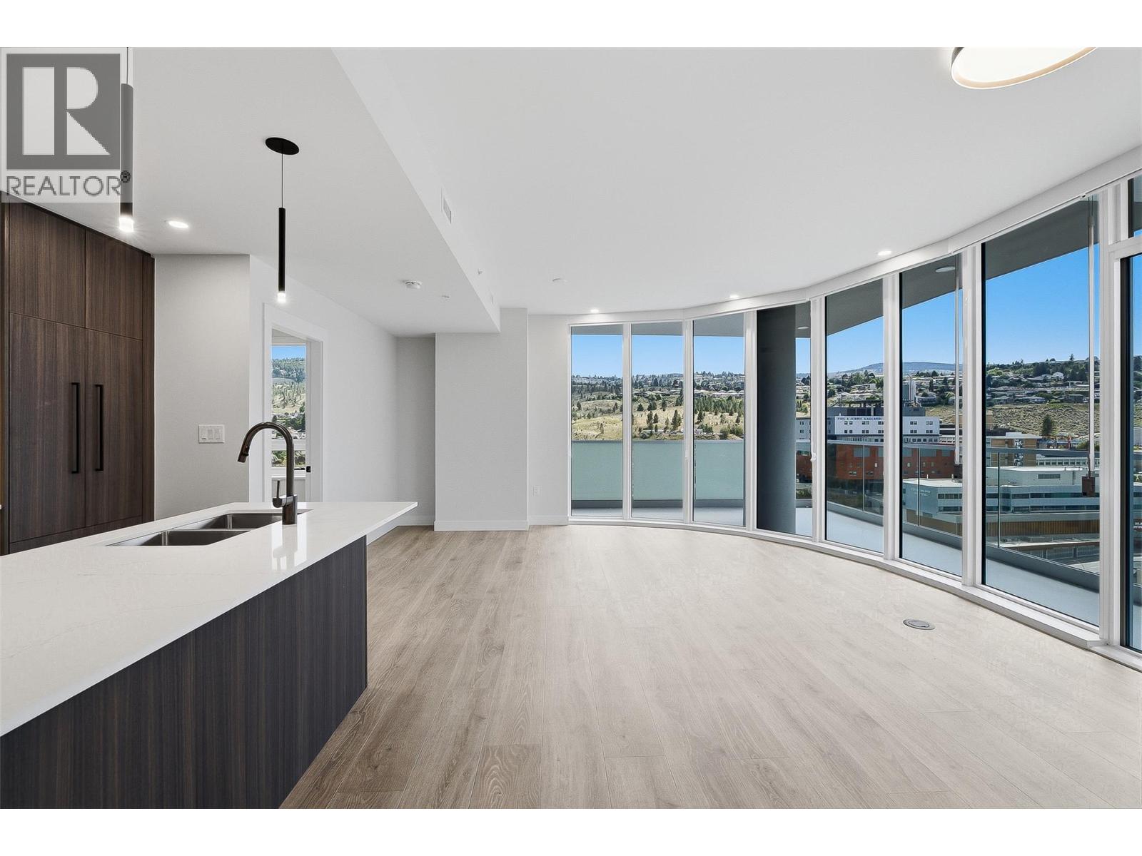 MLS® listing #29962754 for sale located at 460 Nicola Street Unit# 1806