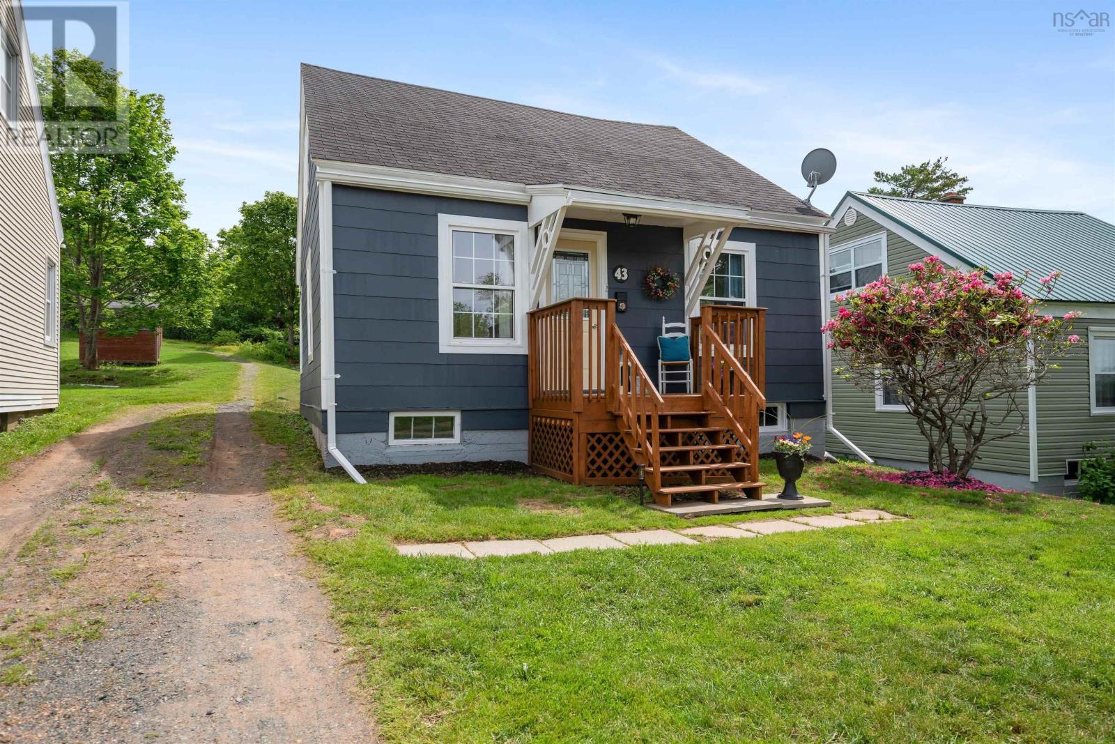 MLS® listing #29963769 for sale located at 43 Highland Drive