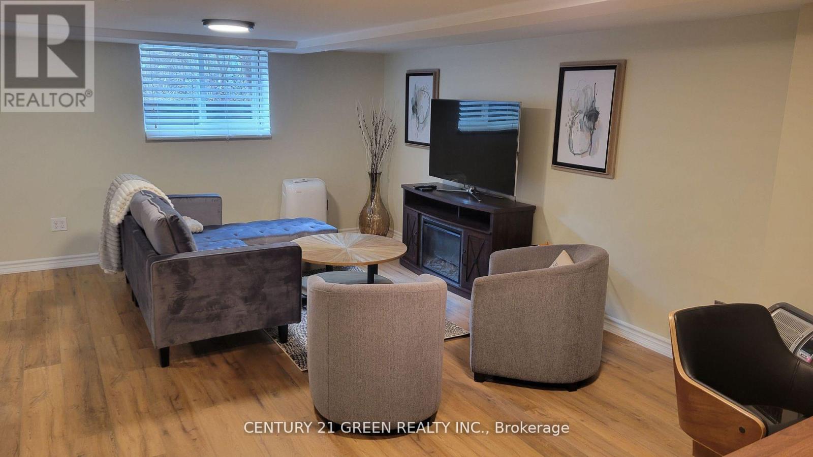MLS® listing #29963799 for sale located at LOWER - 58 SOUTH KINGSWAY