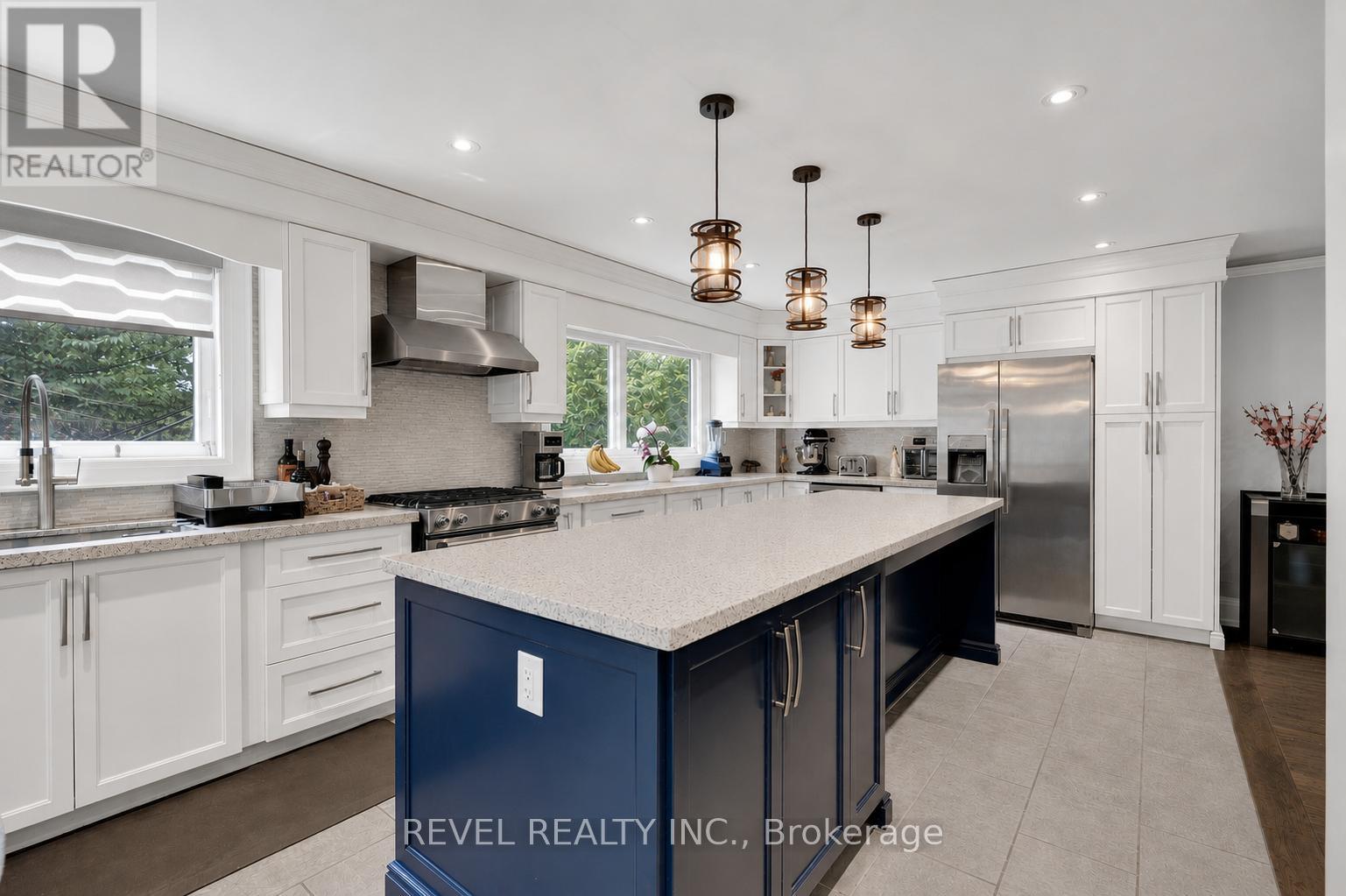 MLS® listing #29963890 for sale located at 79 ARRAN CRESCENT