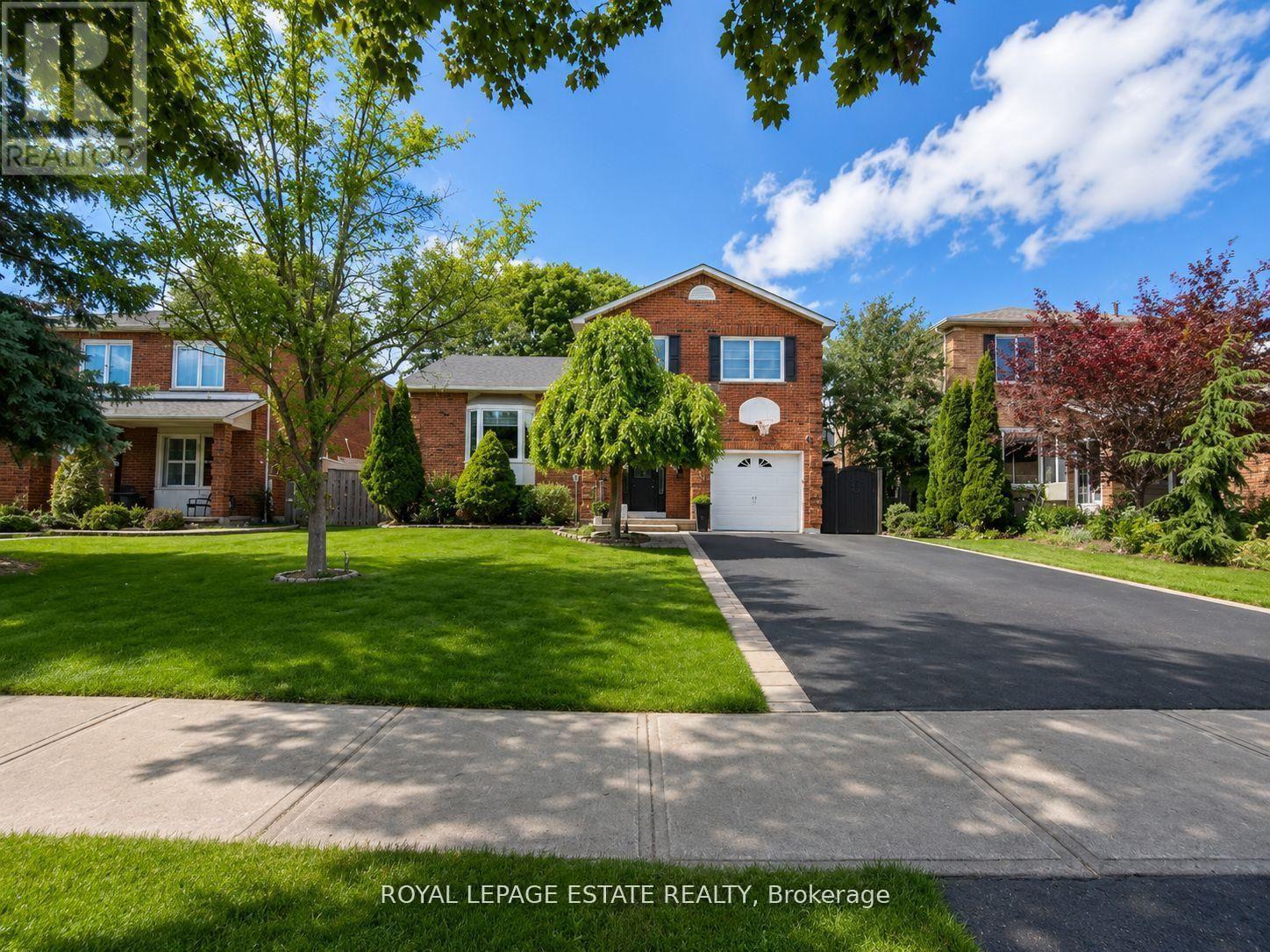 MLS® listing #29964551 for sale located at 130 WILLIAM STEPHENSON DRIVE