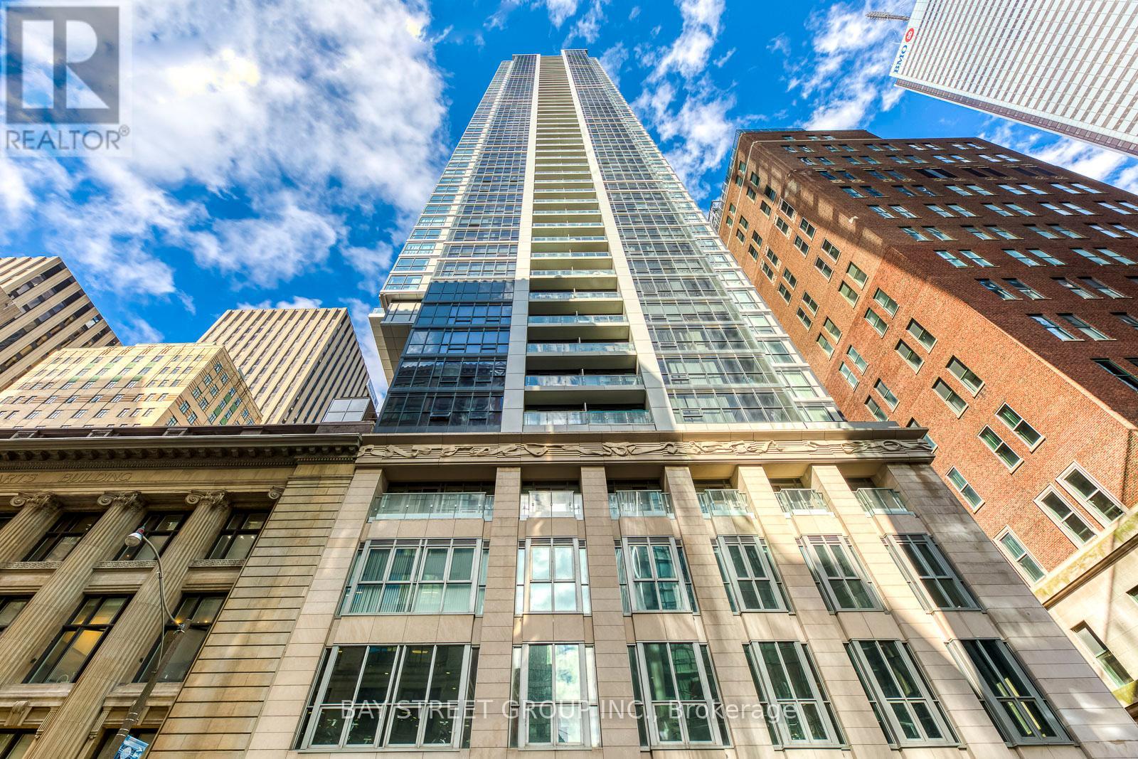 MLS® listing #29964575 for sale located at 1515 - 70 TEMPERANCE STREET