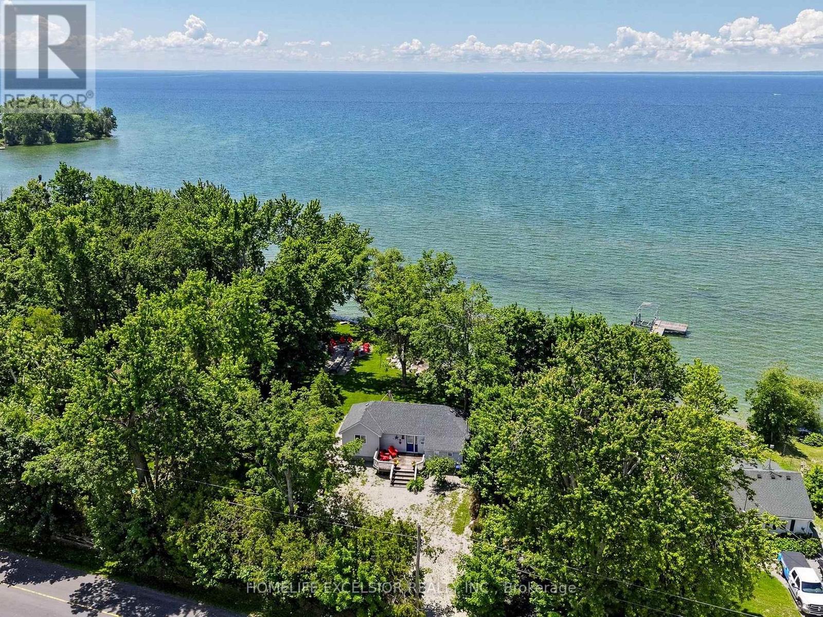 MLS® listing #29964685 for sale located at 2156 LAKESHORE DRIVE
