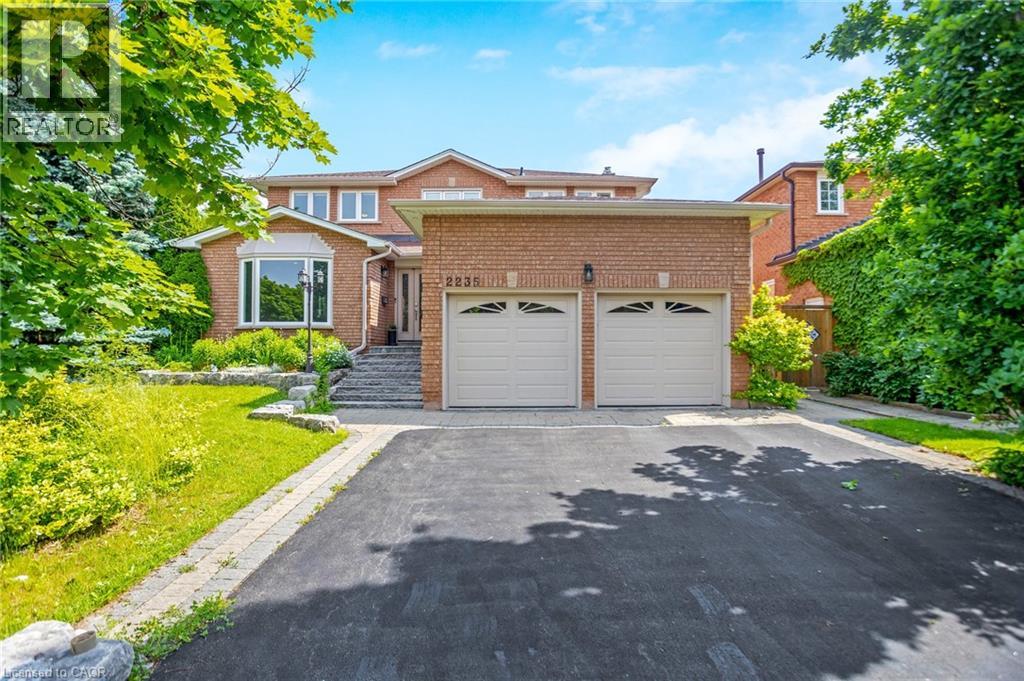 MLS® listing #29964886 for sale located at 2235 GRENVILLE Drive