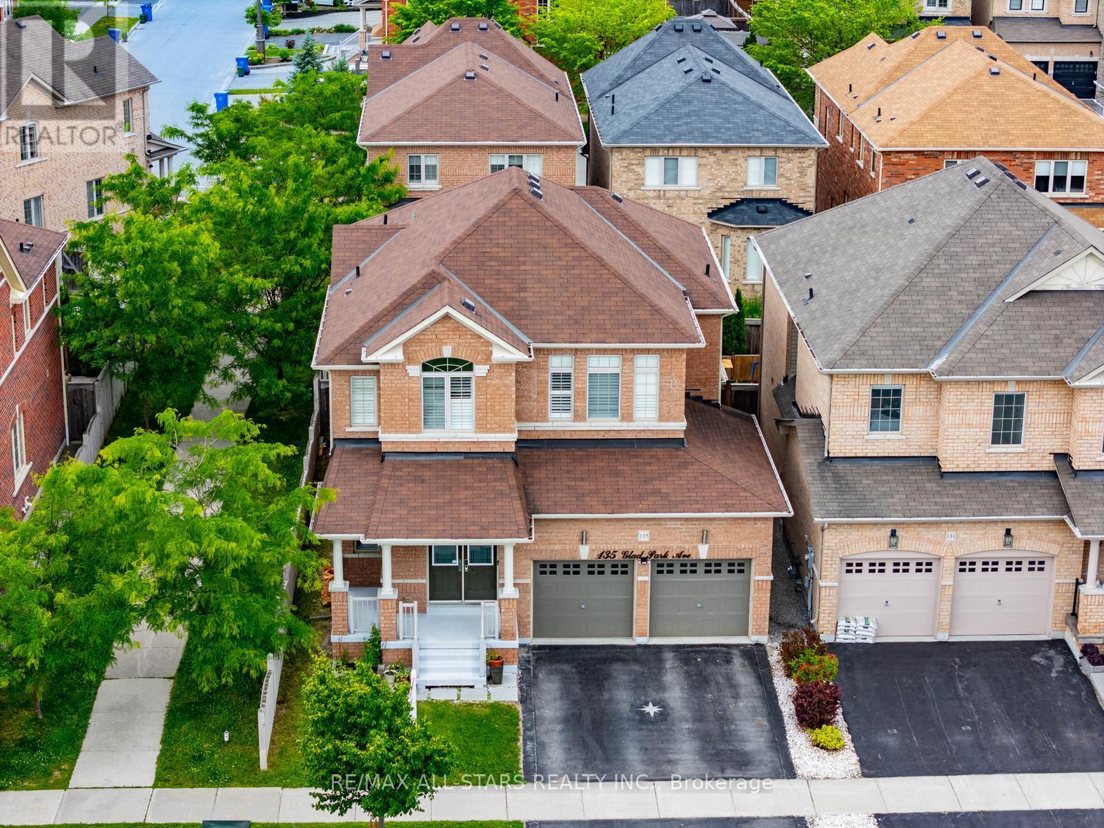 MLS® listing #29964938 for sale located at 135 GLAD PARK AVENUE