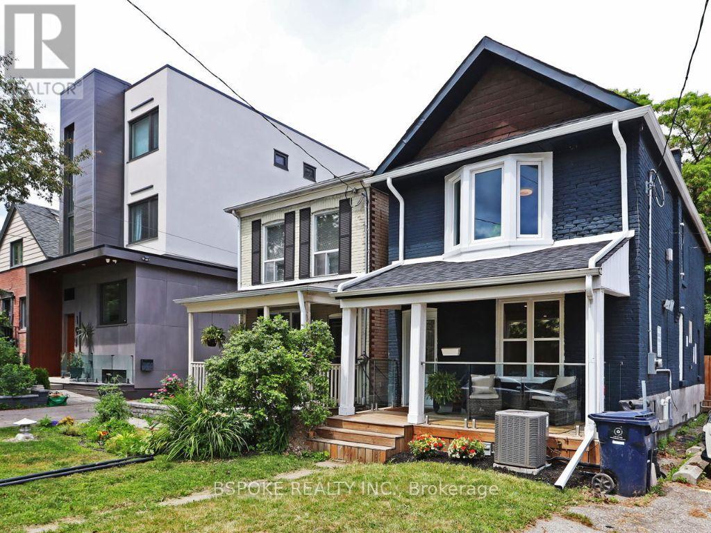 MLS® listing #29965372 for sale located at 15 BURLINGTON STREET