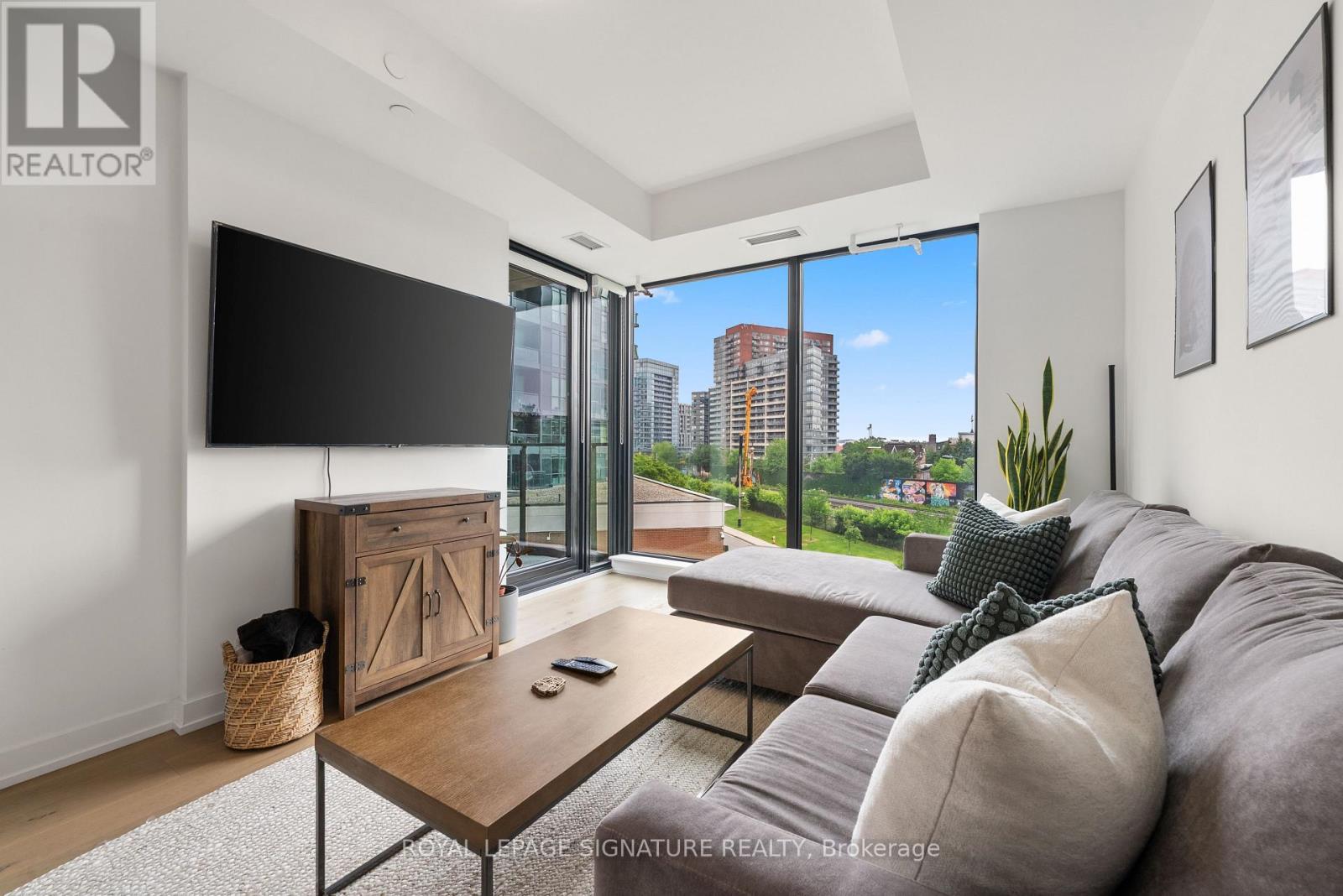 MLS® listing #29968139 for sale located at 401 - 200 SUDBURY STREET