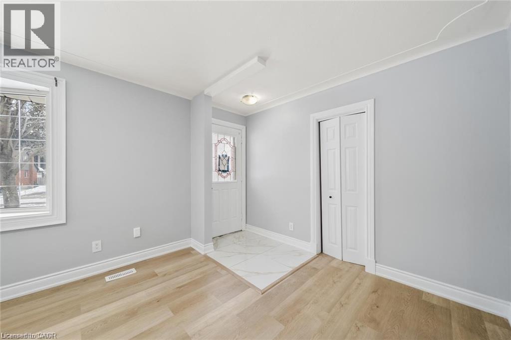 MLS® listing #29969893 for sale located at 40 DONALD Street