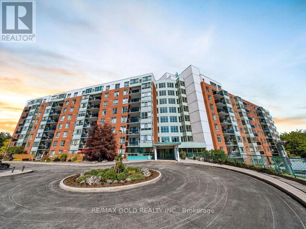 MLS® listing #29970594 for sale located at 611 - 30 BLUE SPRINGS DRIVE