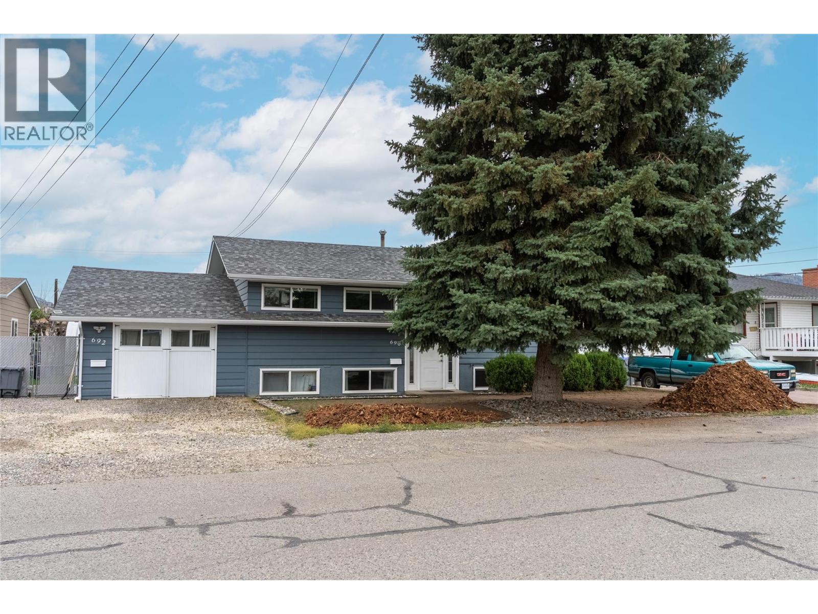 MLS® listing #29971041 for sale located at 690 Alberni Avenue