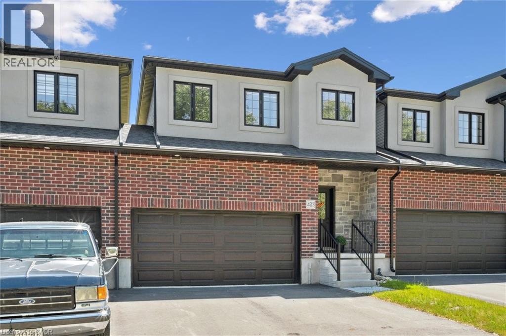 MLS® listing #29971047 for sale located at 423 WOOLWICH Street