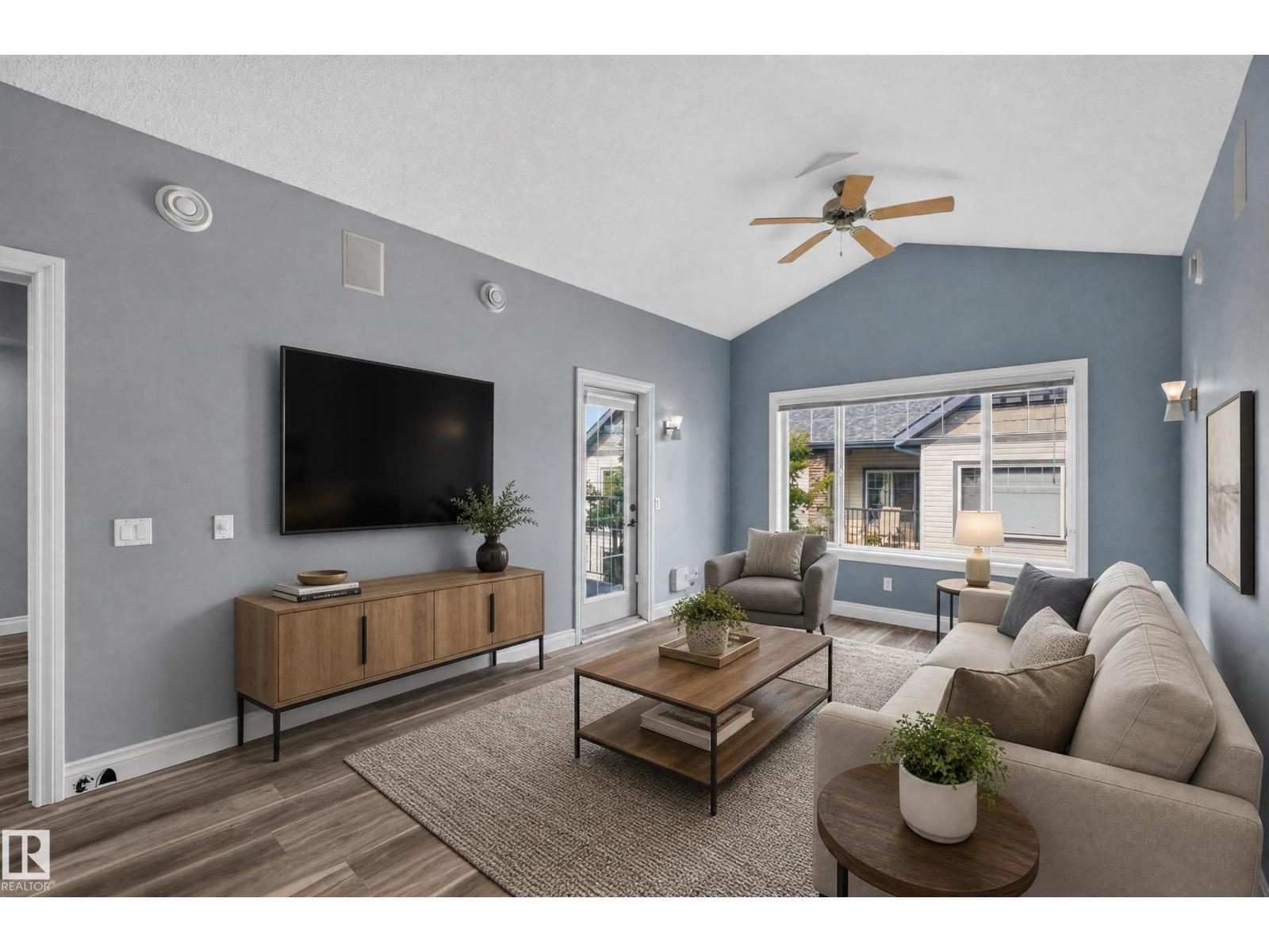 MLS® listing #29972296 for sale located at #18 2565 Hanna CR NW
