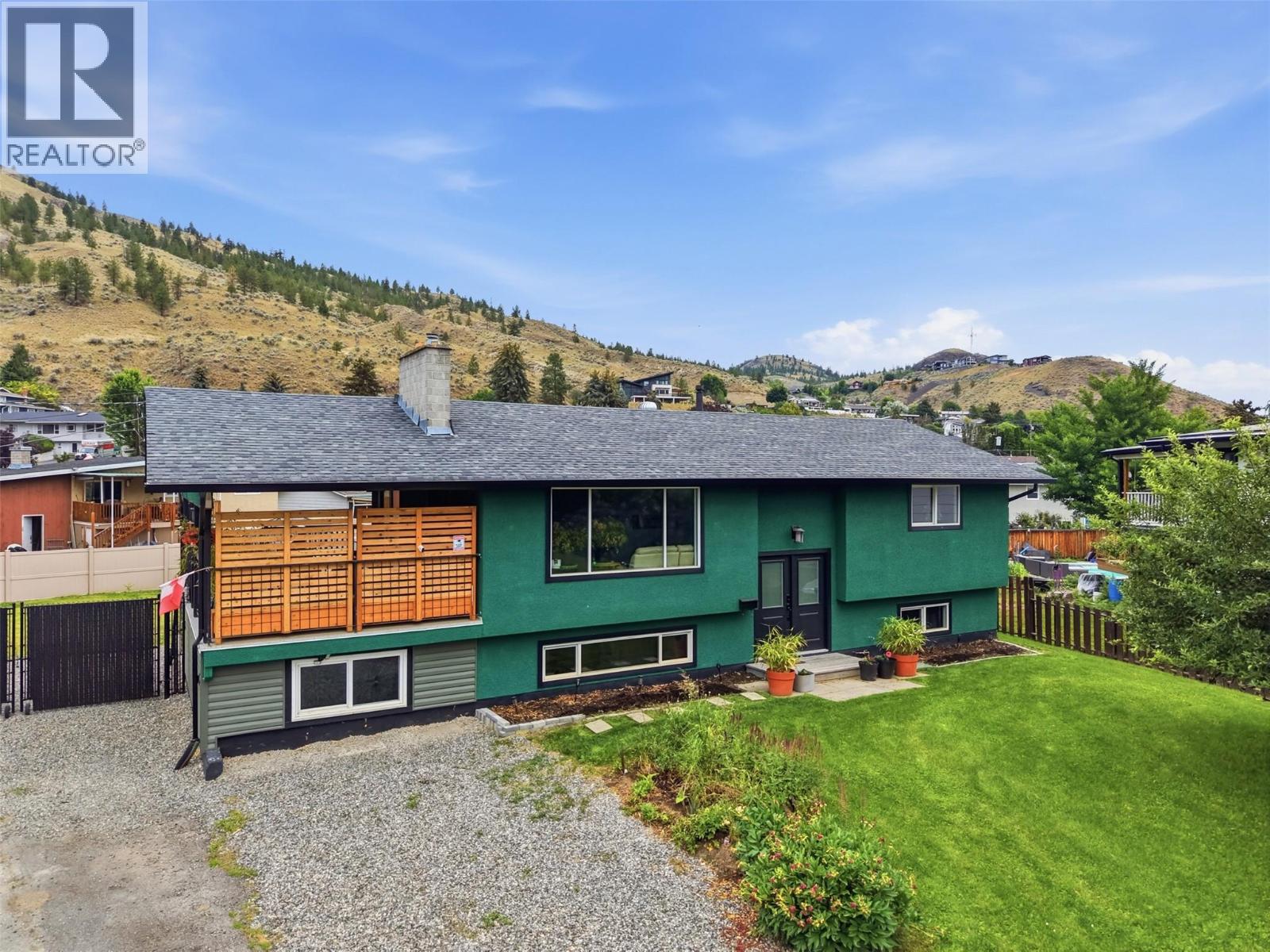 MLS® listing #29972410 for sale located at 870 SUMAC Place