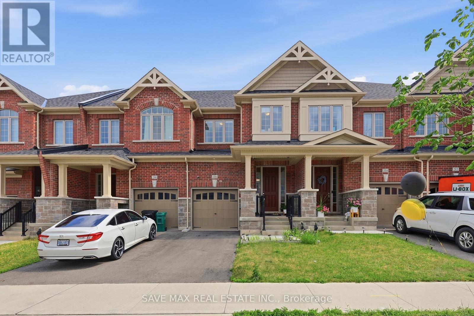 MLS® listing #29973429 for sale located at 216 BROADACRE DRIVE