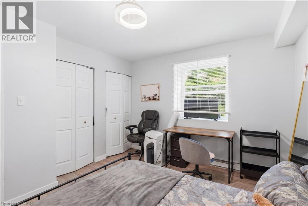 MLS® listing #29975852 for sale located at 91 WESTMOUNT Road Unit# 3