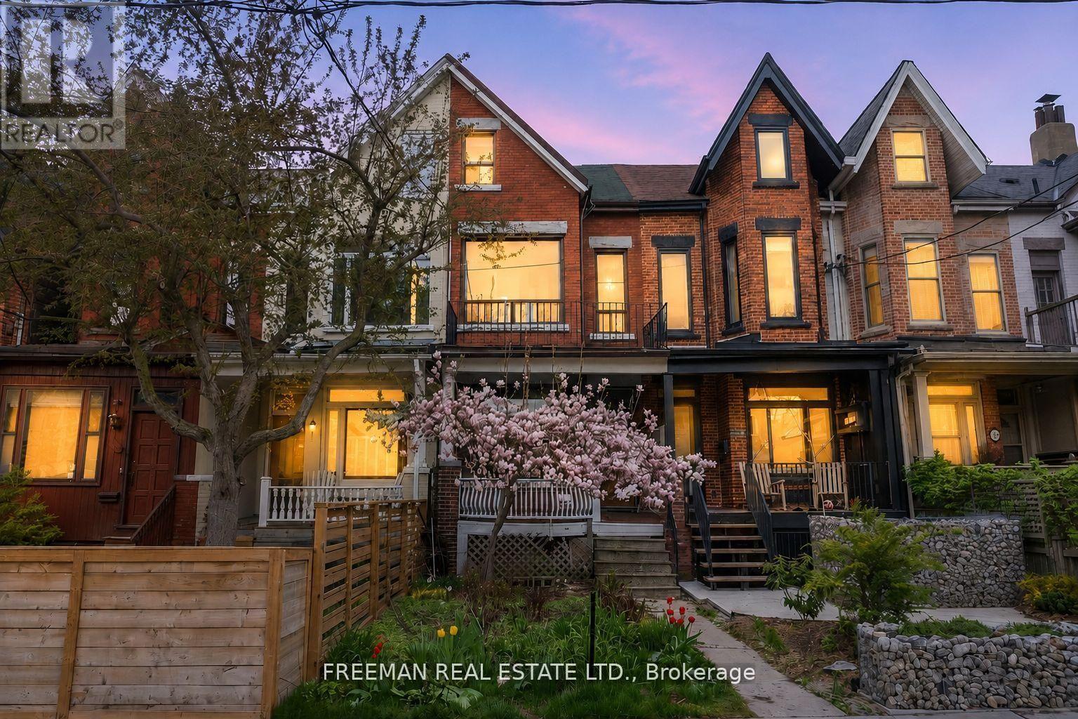 MLS® listing #29976407 for sale located at 116 BRUNSWICK AVENUE