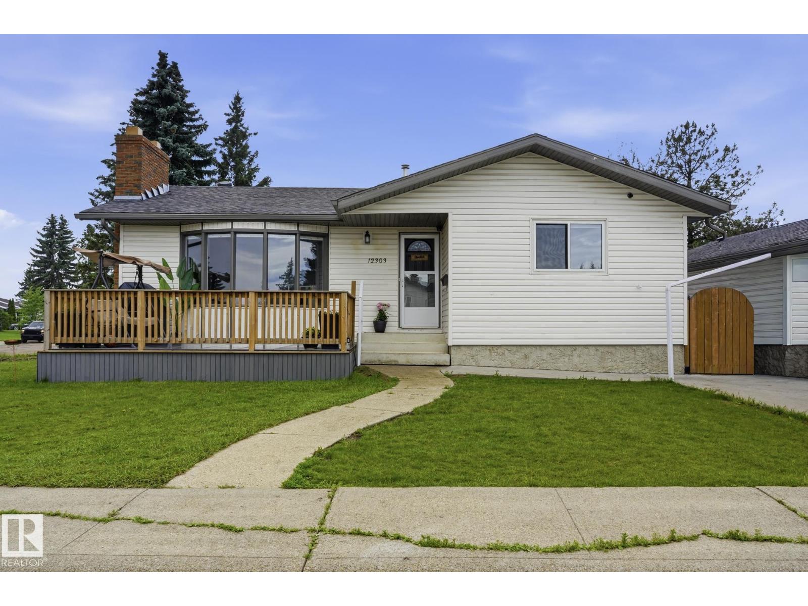 MLS® listing #29976853 for sale located at 12303 152C AV NW