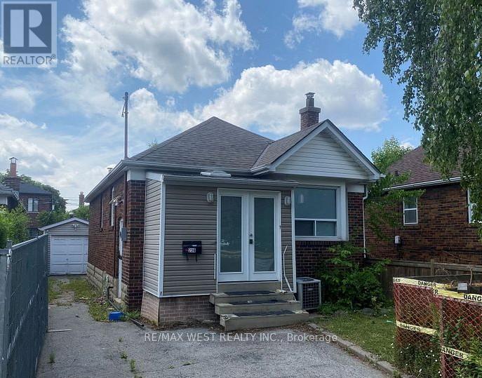 MLS® listing #29979599 for sale located at 236 CEDRIC AVENUE