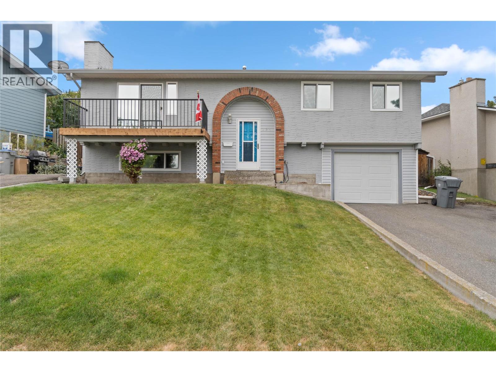 MLS® listing #29979964 for sale located at 135 Silverthrone Crescent